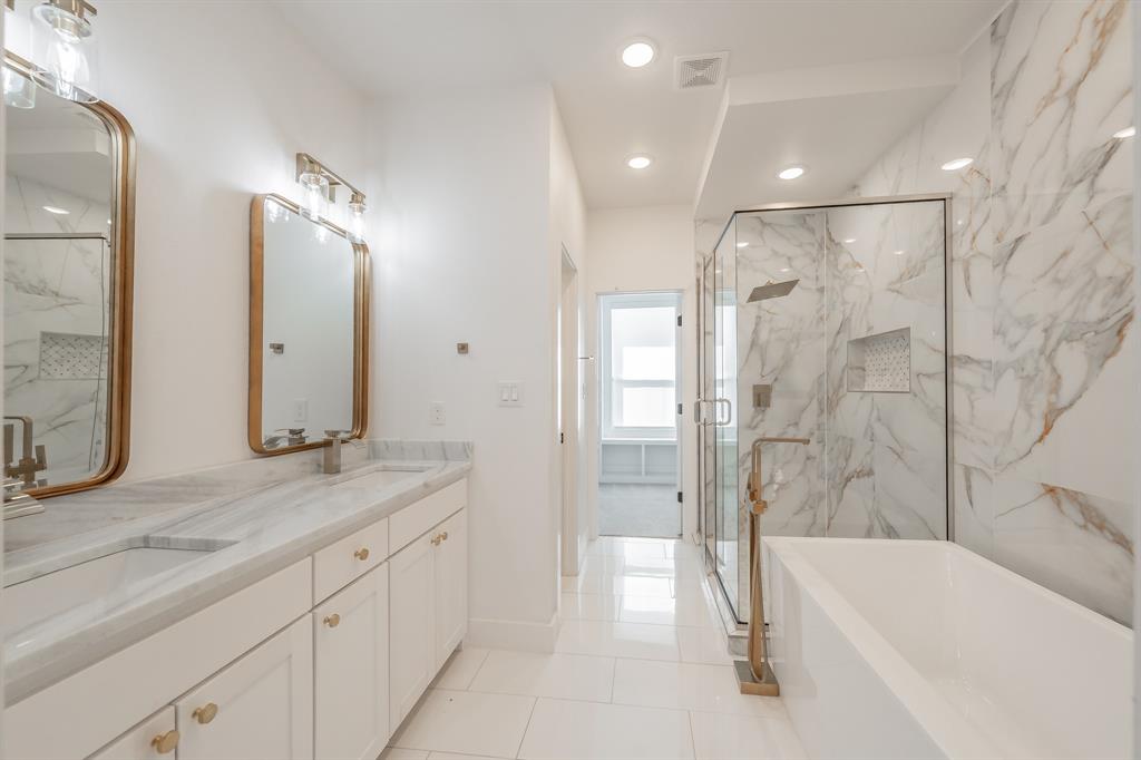 Hills Of Lake Country - Residential