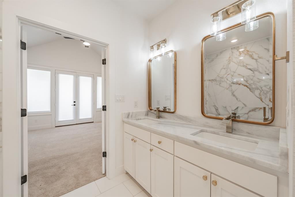 Hills Of Lake Country - Residential