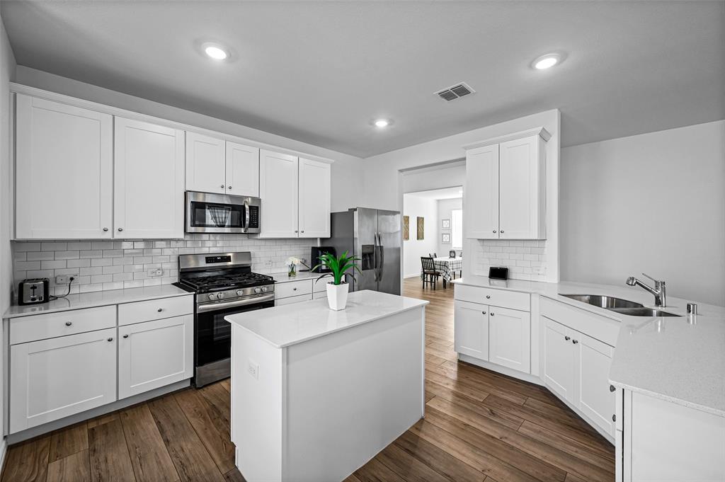 Azle Grove Ph 1 - Residential