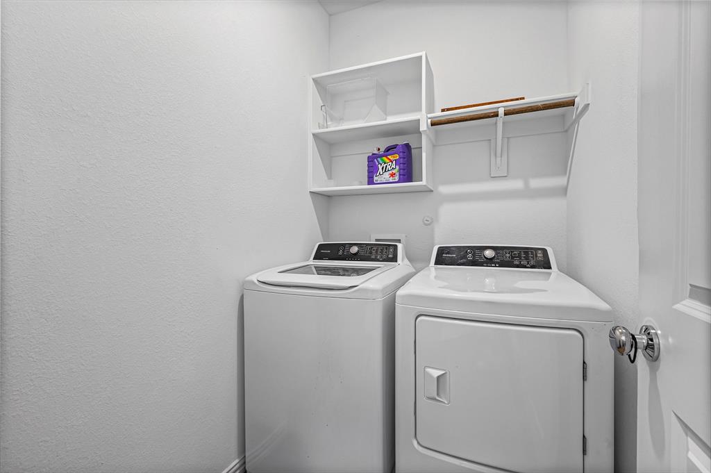 Azle Grove Ph 1 - Residential