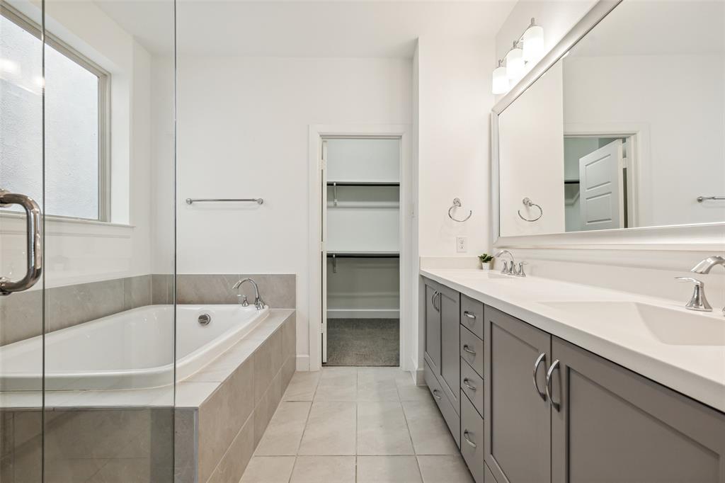 High Grv West Kessler Heights 1 - Residential Lease