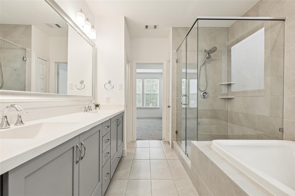 High Grv West Kessler Heights 1 - Residential Lease