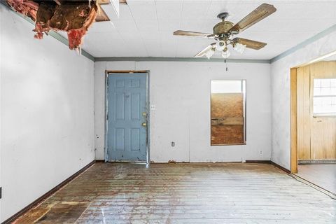 Tiny photo for 706 W Hendricks Street, Cedar Hill, TX 75104 (MLS # 21095008)