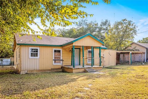 Tiny photo for 706 W Hendricks Street, Cedar Hill, TX 75104 (MLS # 21095008)