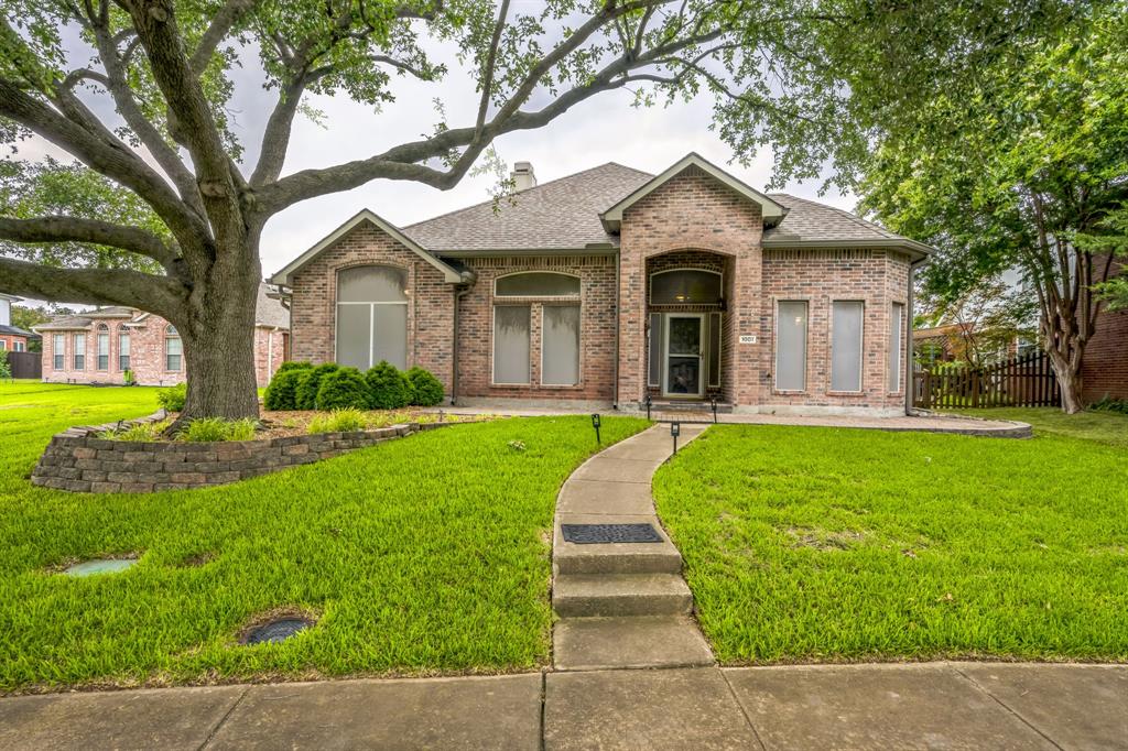 1001 Homestead Trail
