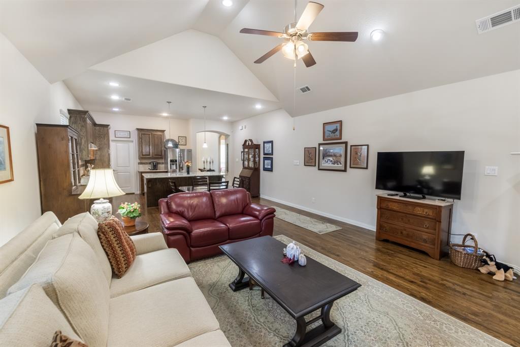 Viridian Village 1c 2 - Residential