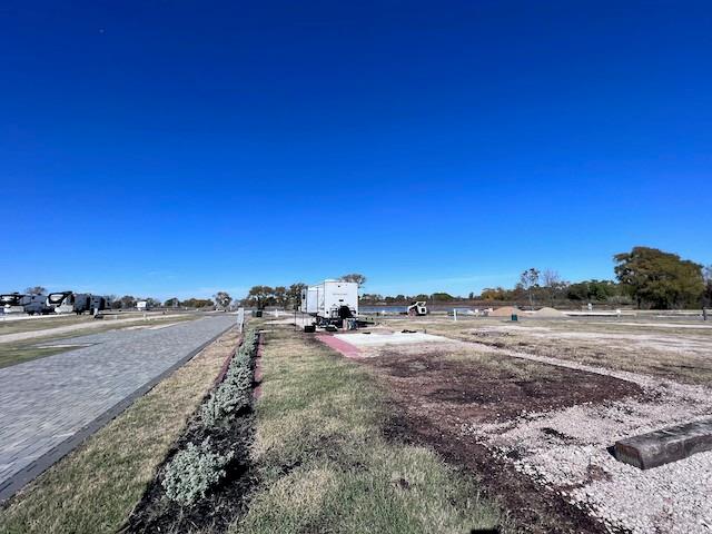 Peninsula Point - Land