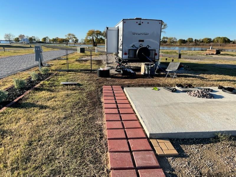 Peninsula Point - Land