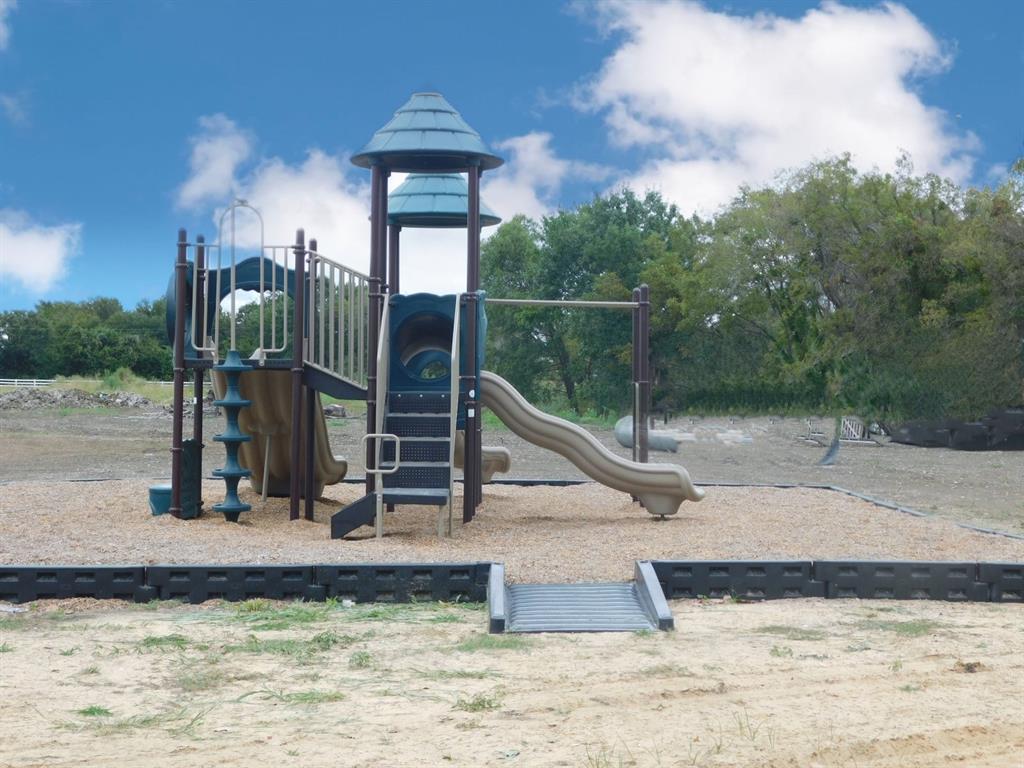 Peninsula Point - Land