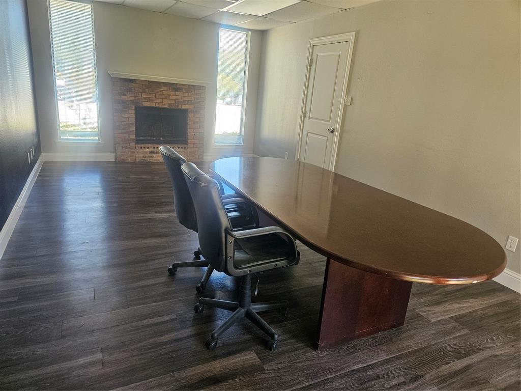 Meadowcreek Park 02 - Commercial Lease