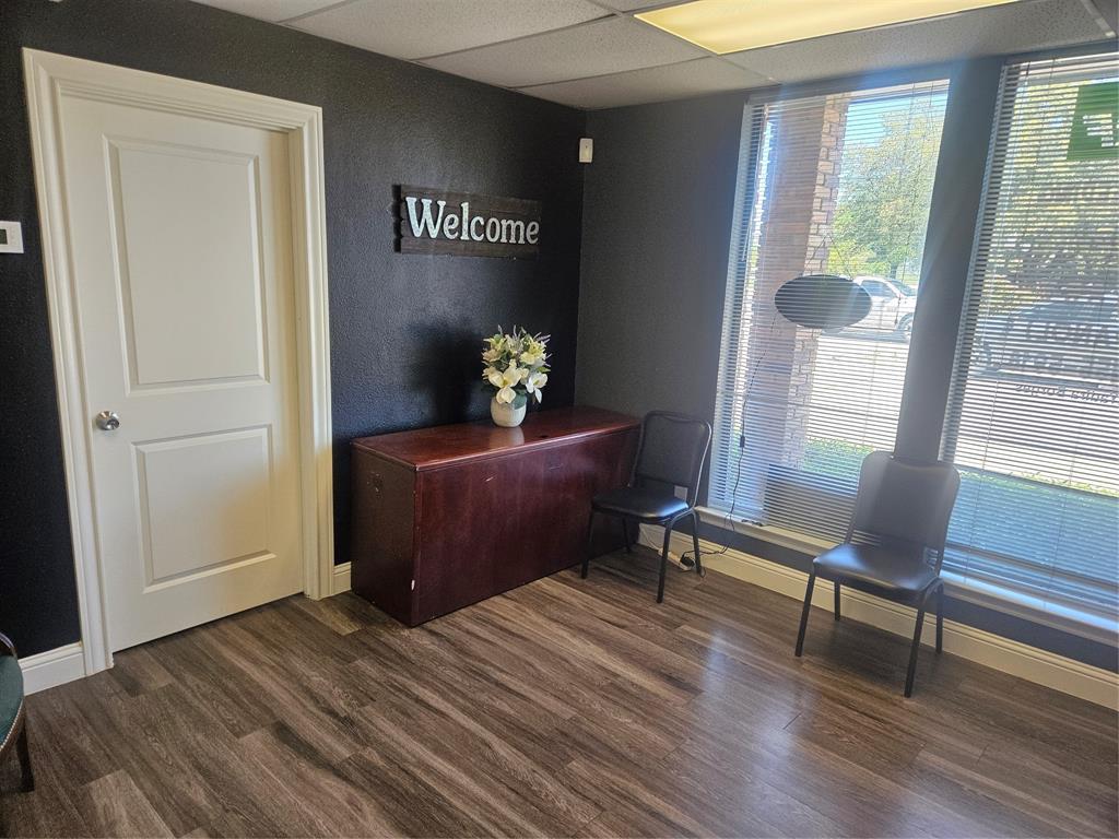 Meadowcreek Park 02 - Commercial Lease