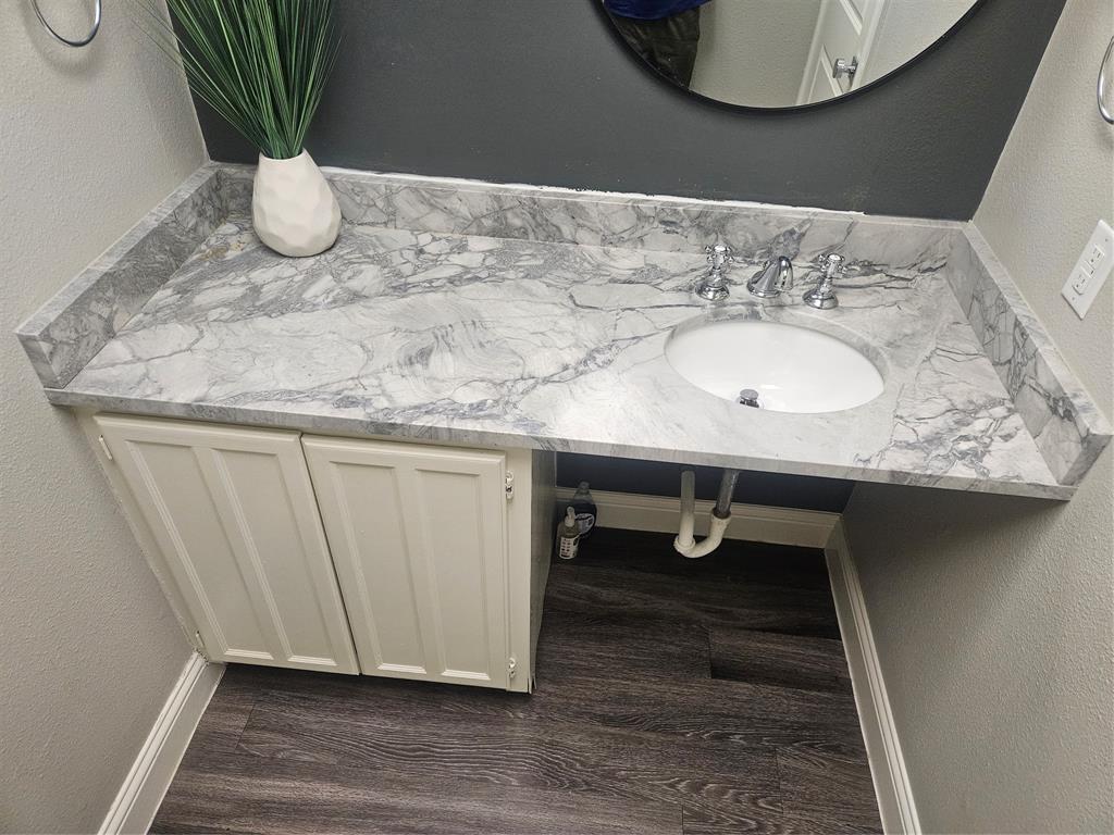 Meadowcreek Park 02 - Commercial Lease