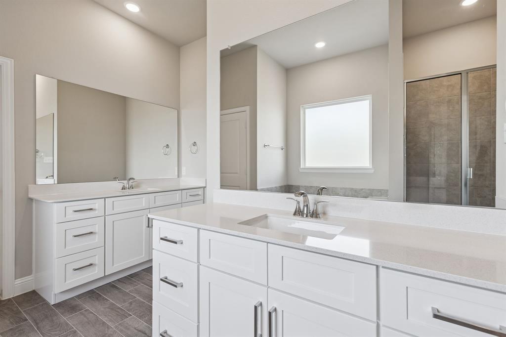 Venetian - Residential