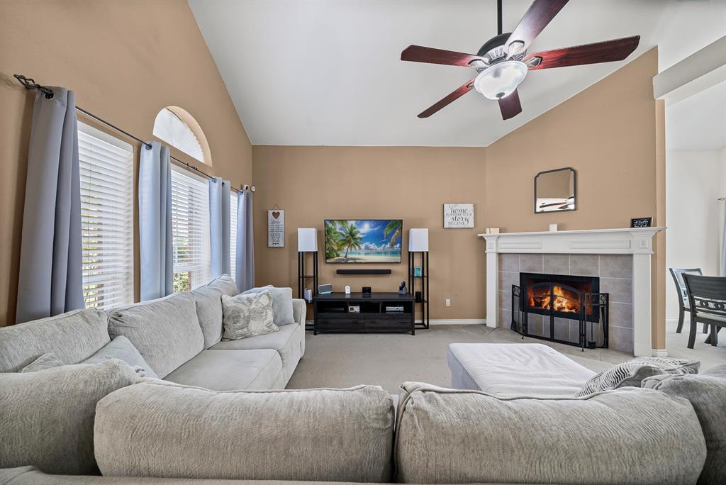 618 Dorchester Lane