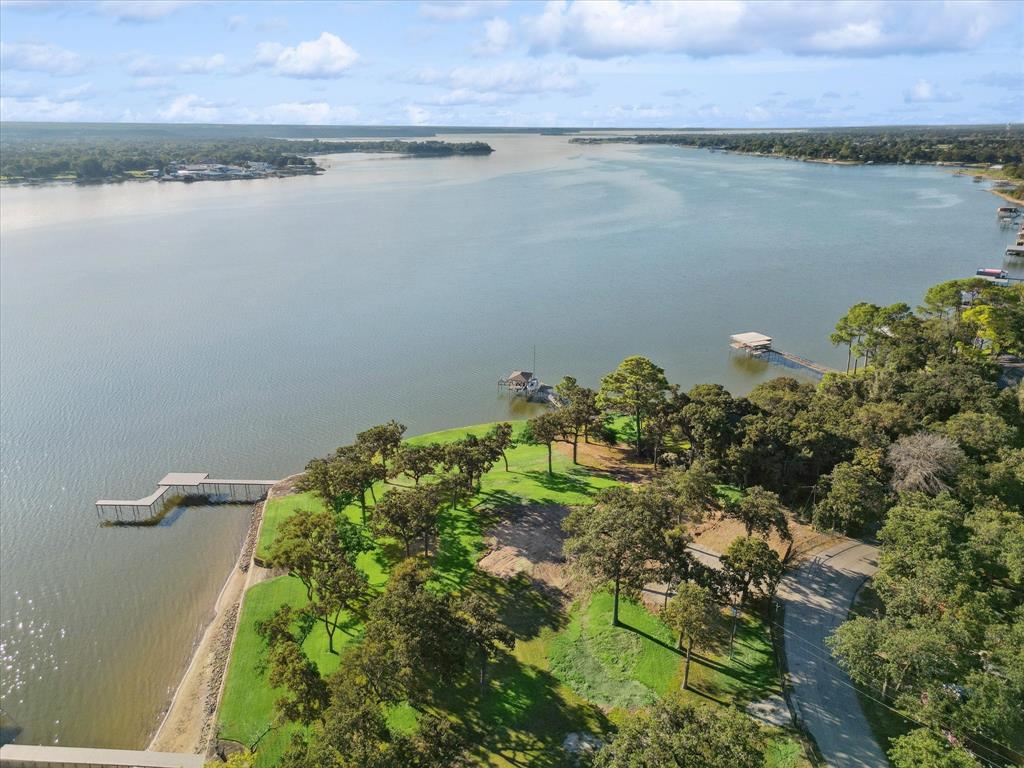 LAKE FOREST ADDITION - Land