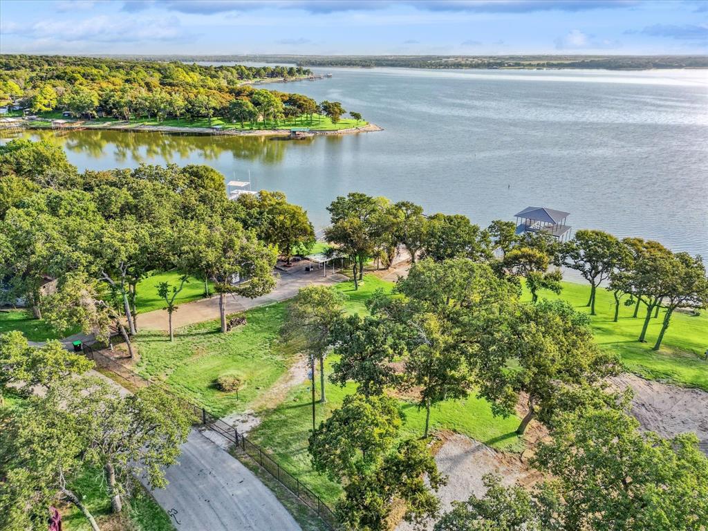 LAKE FOREST ADDITION - Land