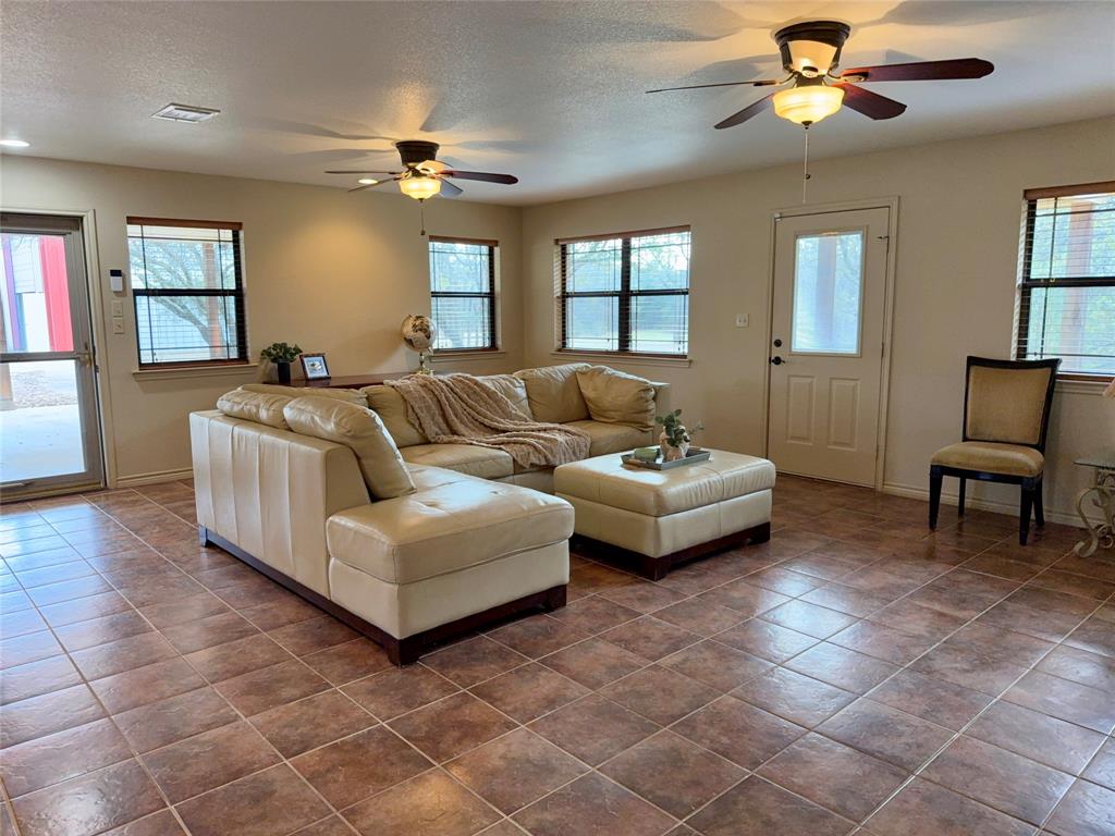 350 Private Road 1407
