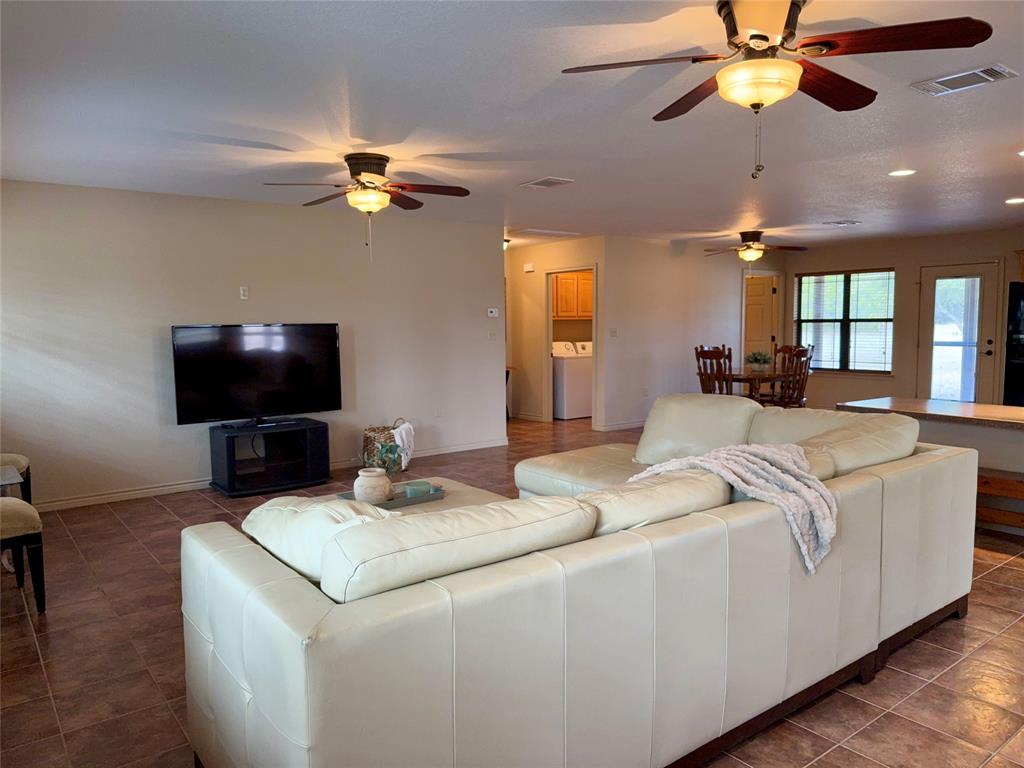 350 Private Road 1407