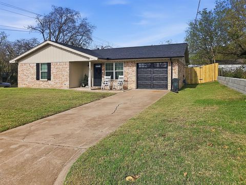 401 Throckmorton Street Weatherford TX 76086