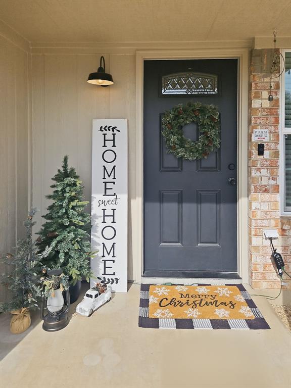 401 Throckmorton Street