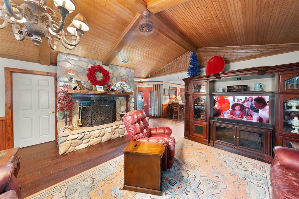 Thomas - Residential