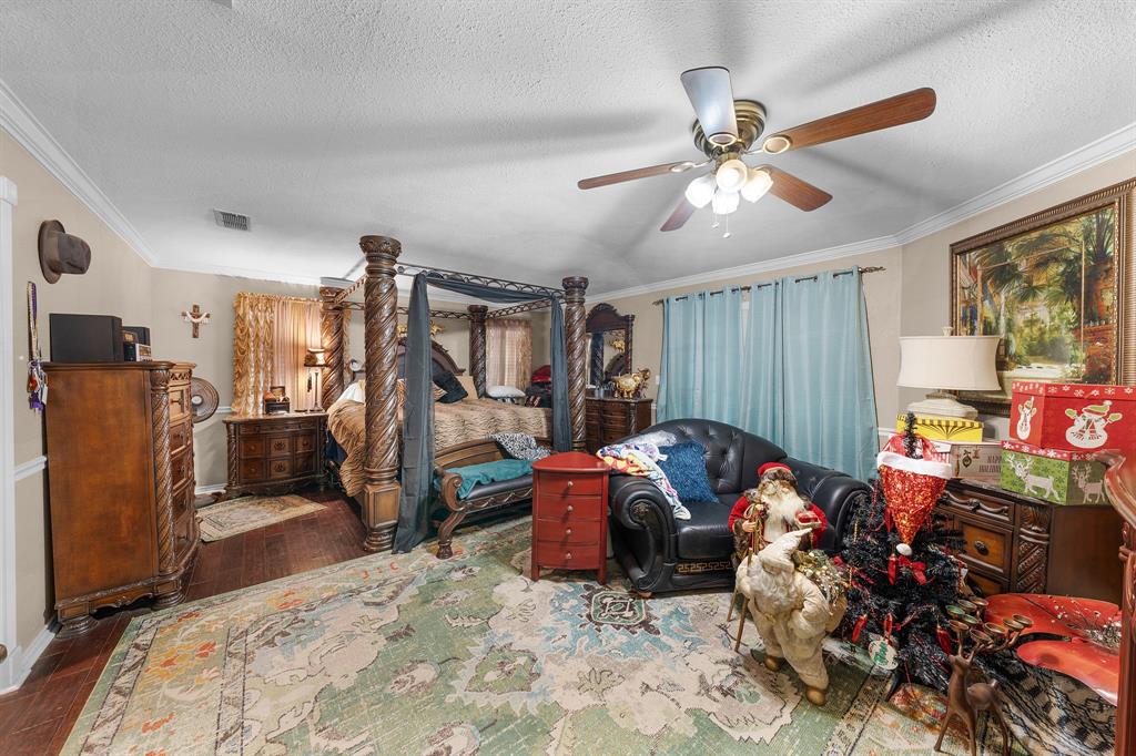 Thomas - Residential