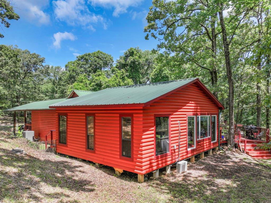 1605 County Road 1195