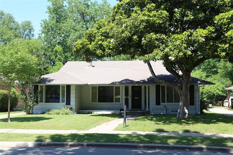 Photo of 6433 Danbury Lane, Dallas, TX 75214 (MLS # 21258650)