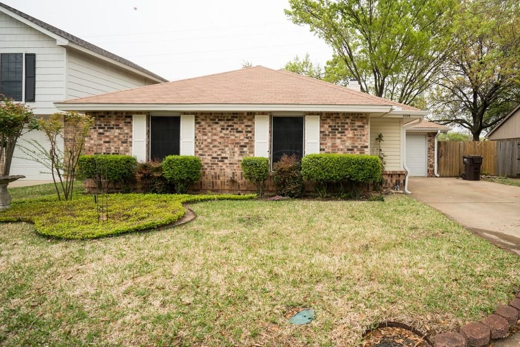 Photo of 3104 Boxwood Lane, Plano, TX 75074 (MLS # 21138904)