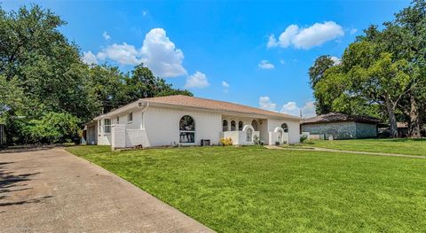 3605 Spring Valley Drive Bedford TX 76021