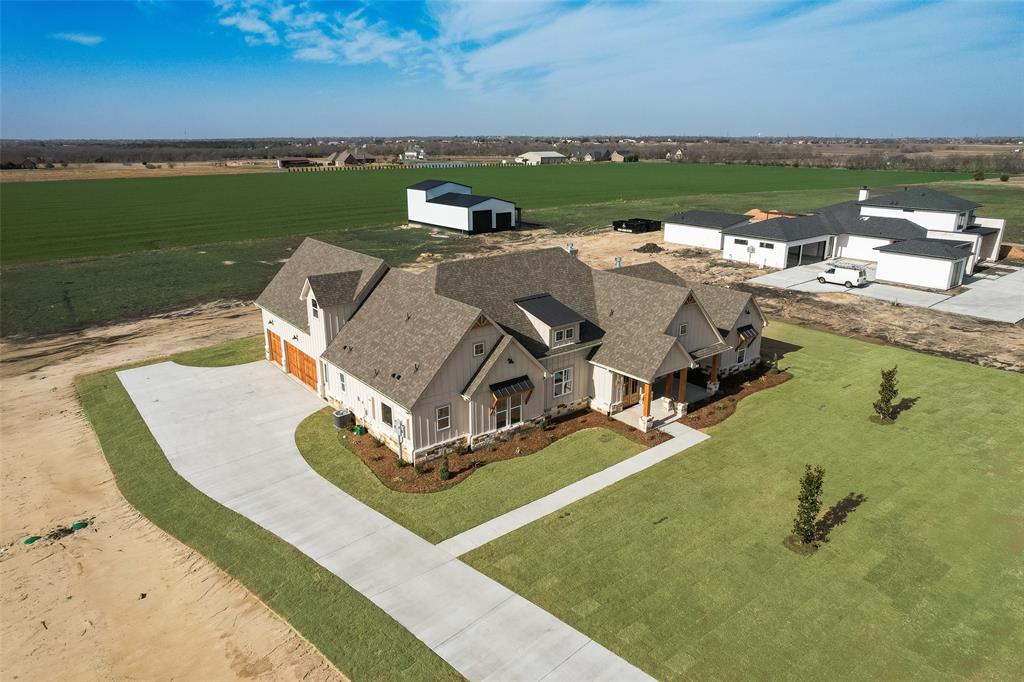 HINOJOSA ESTATES - Residential