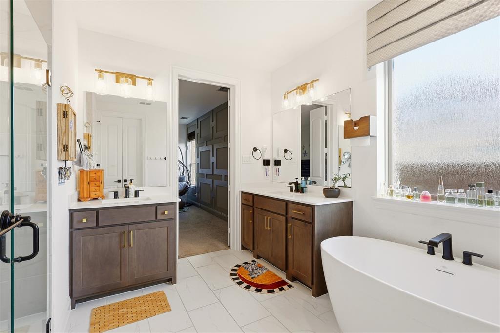 3201 Casa Blanca Street