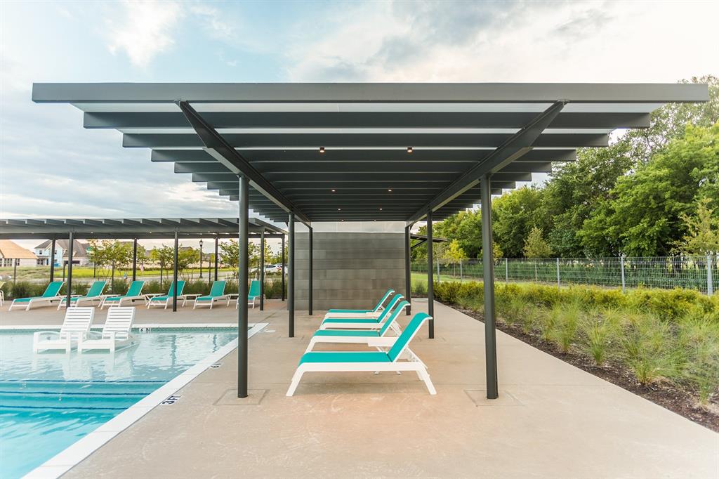 Lilyana - Residential