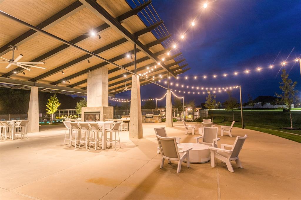 Lilyana - Residential