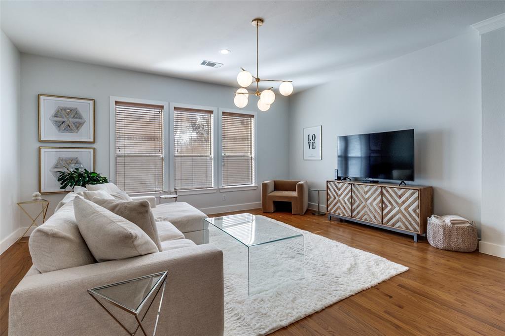 Carreras Twnhms Condos - Residential