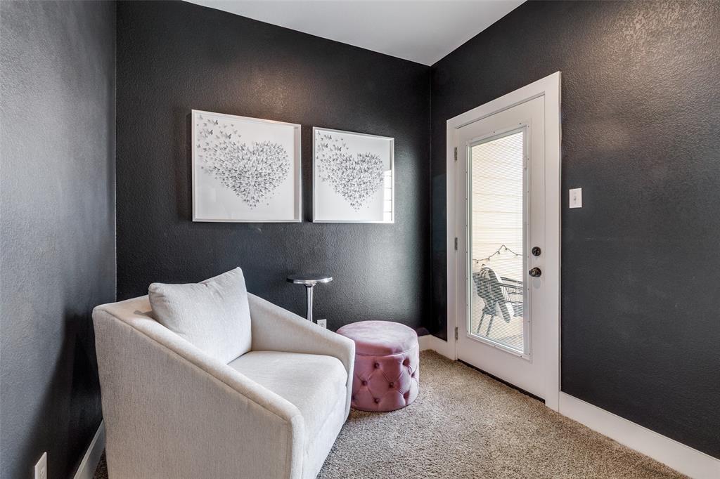 Carreras Twnhms Condos - Residential