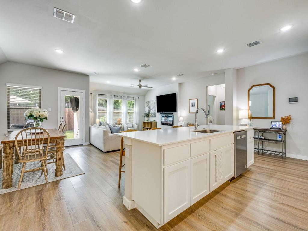 1514 Ironwood Way