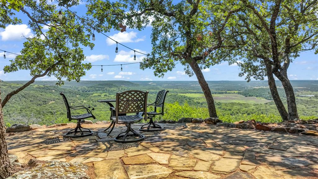 740 Post Oak Road