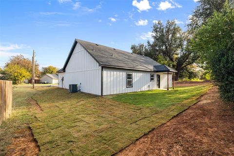 A home in Granbury