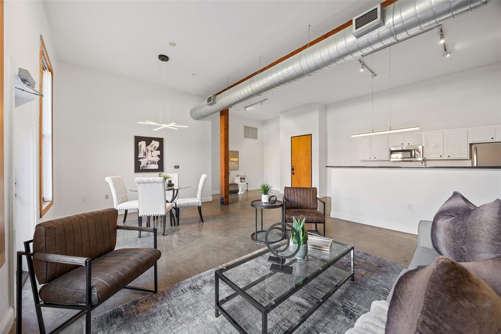 2502 Live Oak Street 135