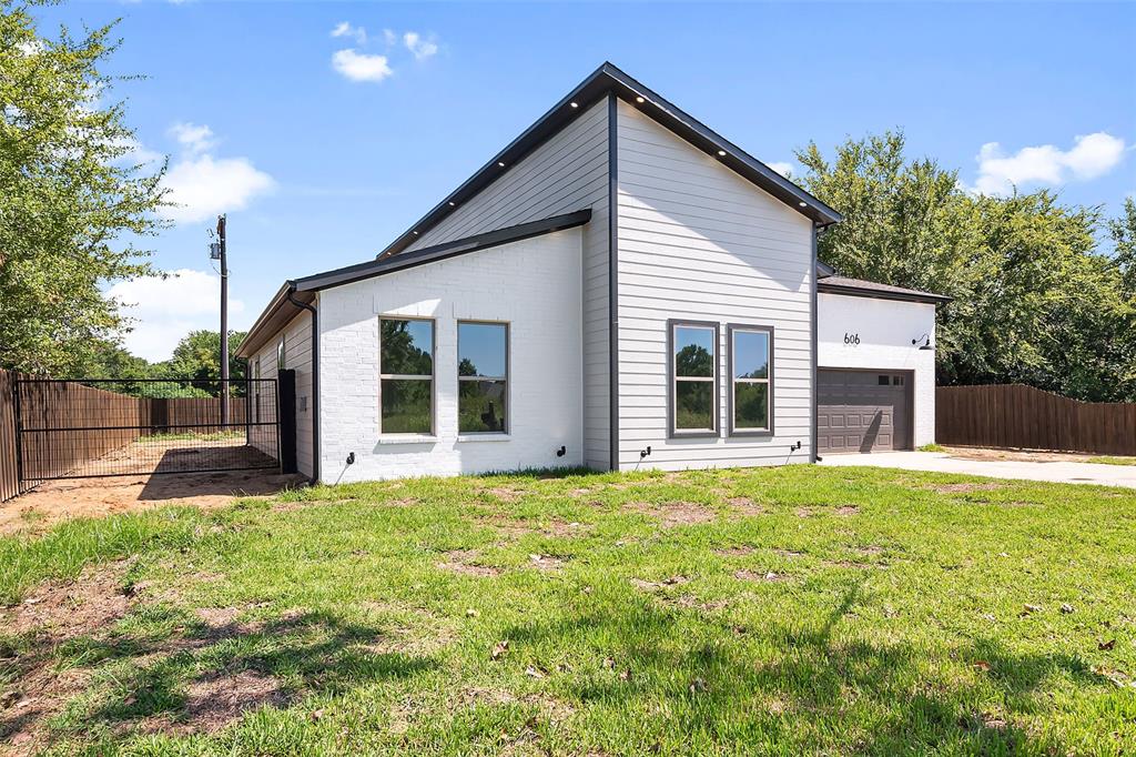 PARADISE BAY - Residential