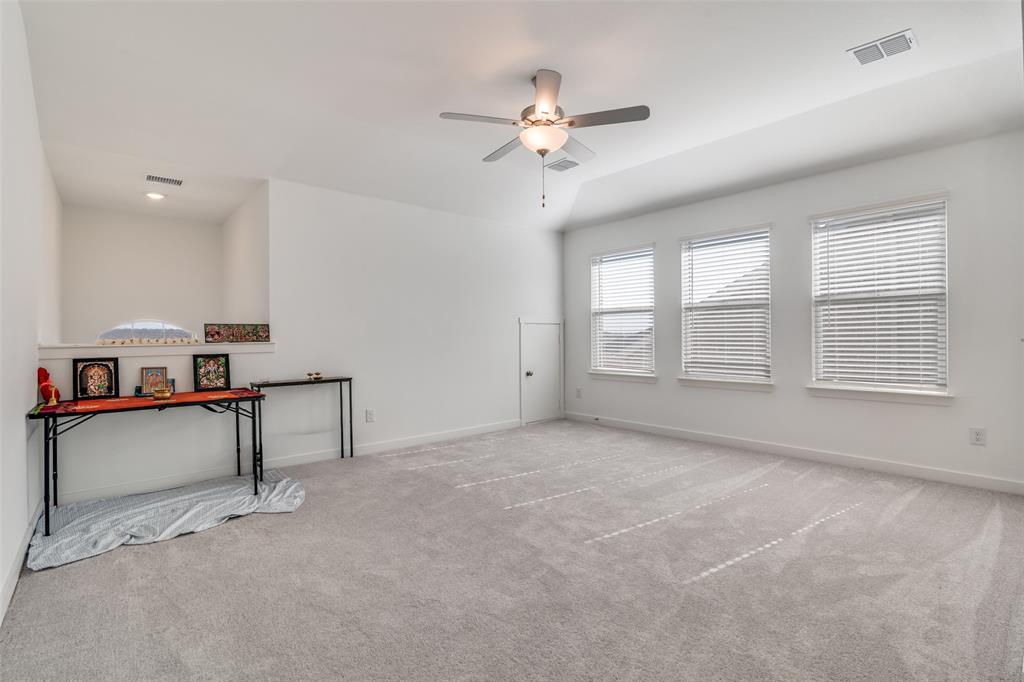 4016 Daisy Hollow Loop