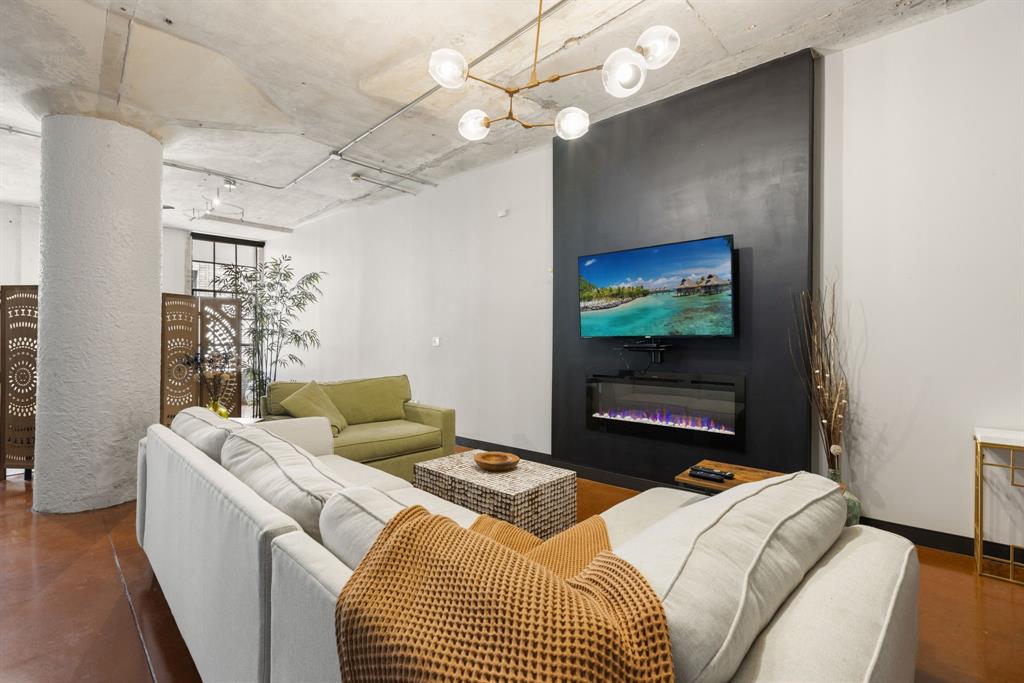 Soco Urban Loft Condo - Residential