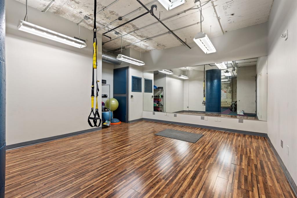 Soco Urban Loft Condo - Residential