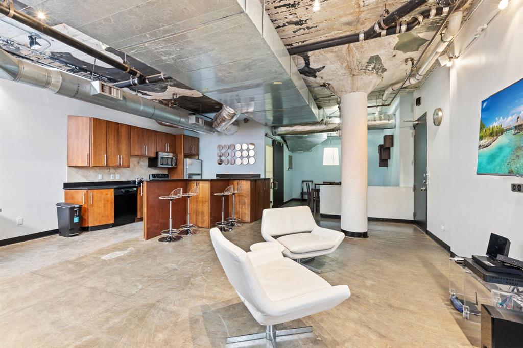 Soco Urban Loft Condo - Residential