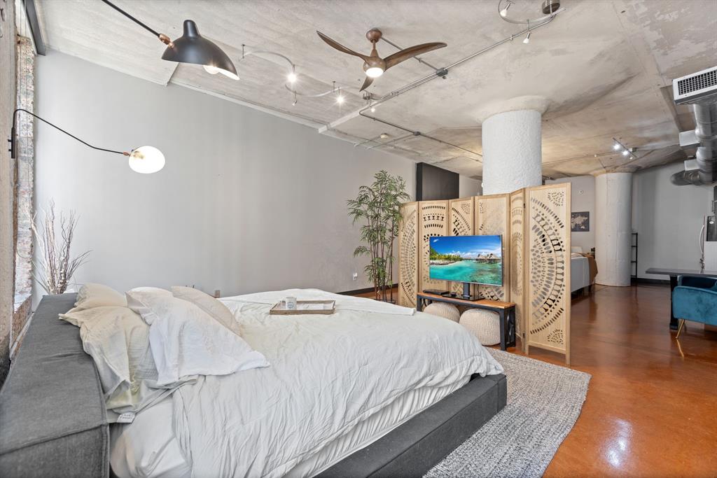 Soco Urban Loft Condo - Residential