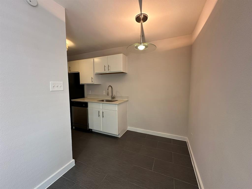 East Columbia Place - Residential Lease