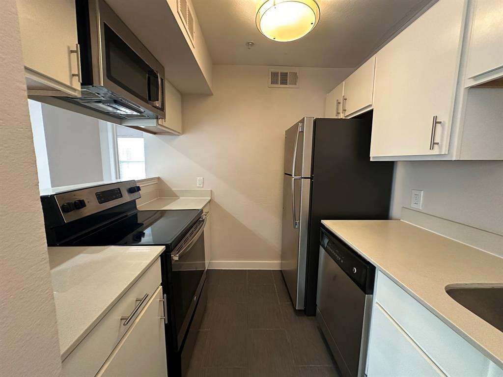 East Columbia Place - Residential Lease