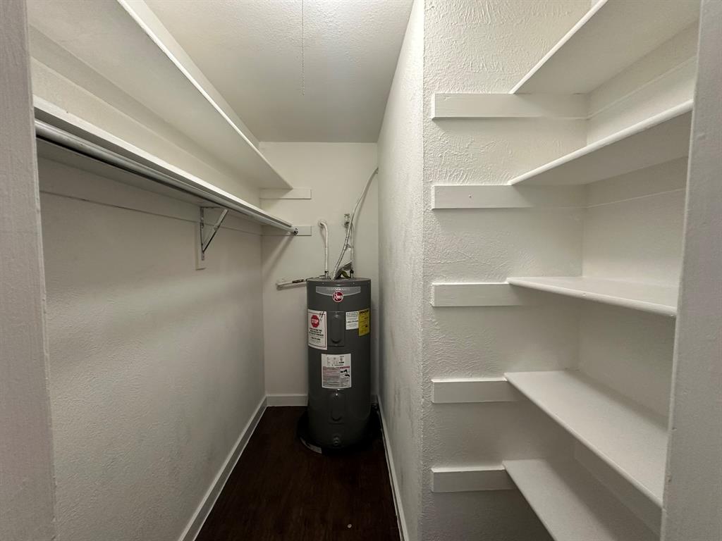 East Columbia Place - Residential Lease