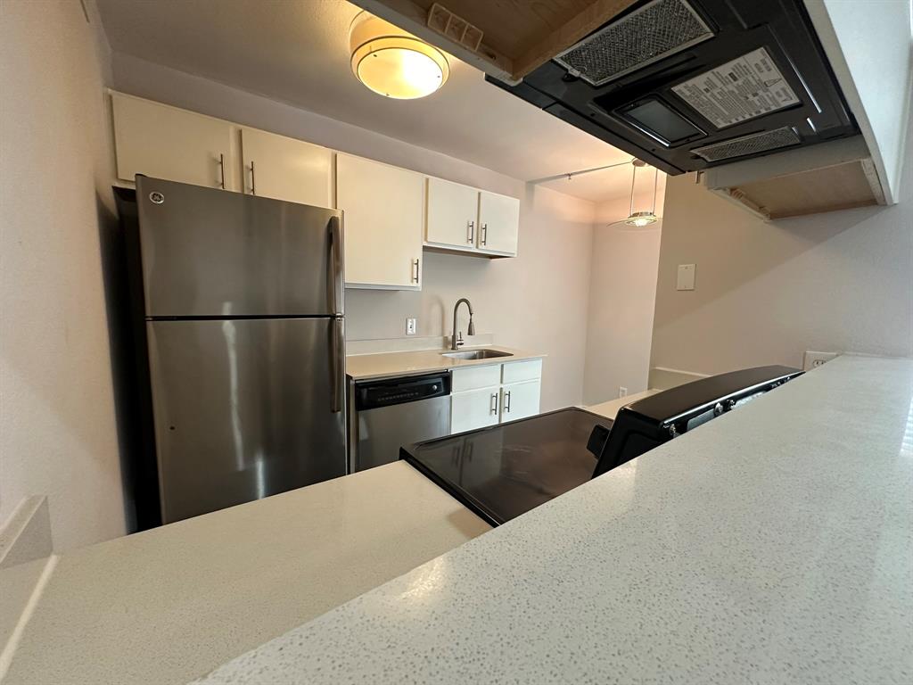 East Columbia Place - Residential Lease